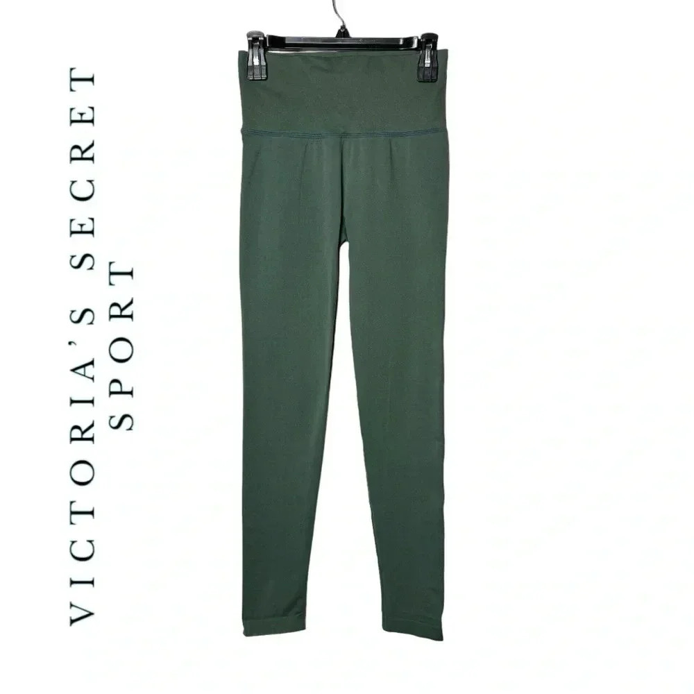 1672. VICTORIA’S SECRET‎ SPORT LEGGINGS SIZE MEDIUM OLIVE GREEN IN SOLID COLOR